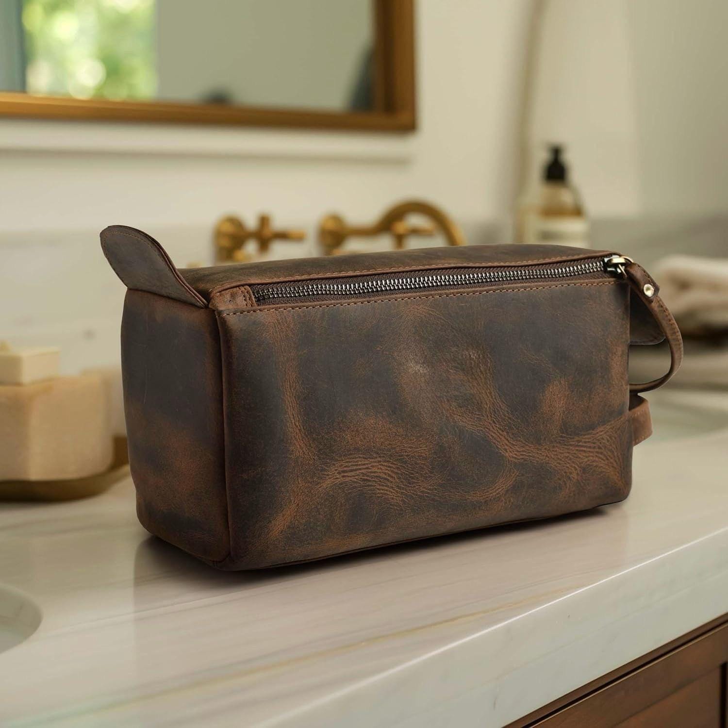 Genuine Leather Toiletry Bag Dopp Kit Groomsmen Gifts For Him Leather Shaving Makeup Cosmetic Bag Wedding Anniversary Gift Mother's day gift