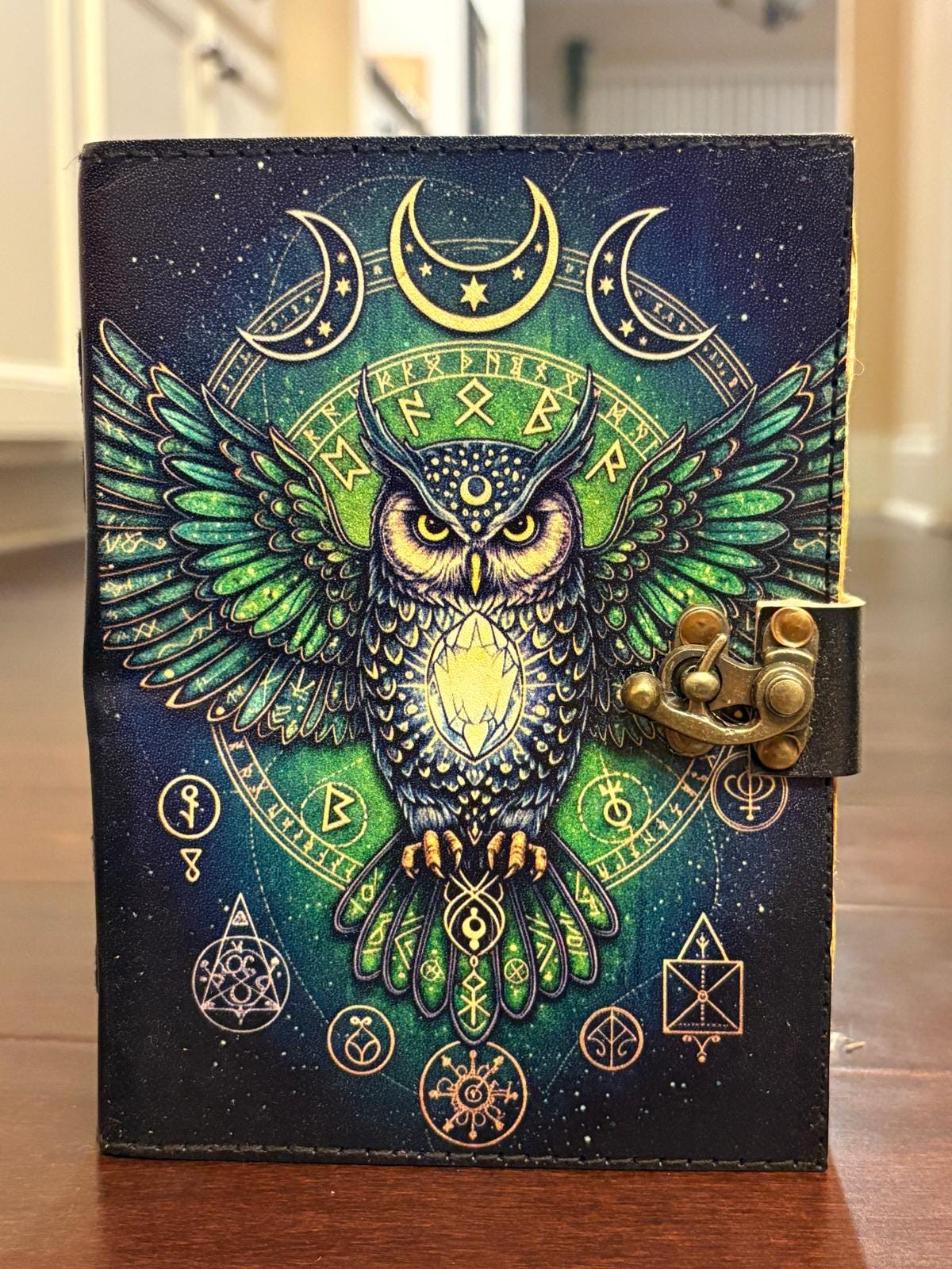 Owl Grimoire Leather Journal: Gothic Blank Book of Shadows