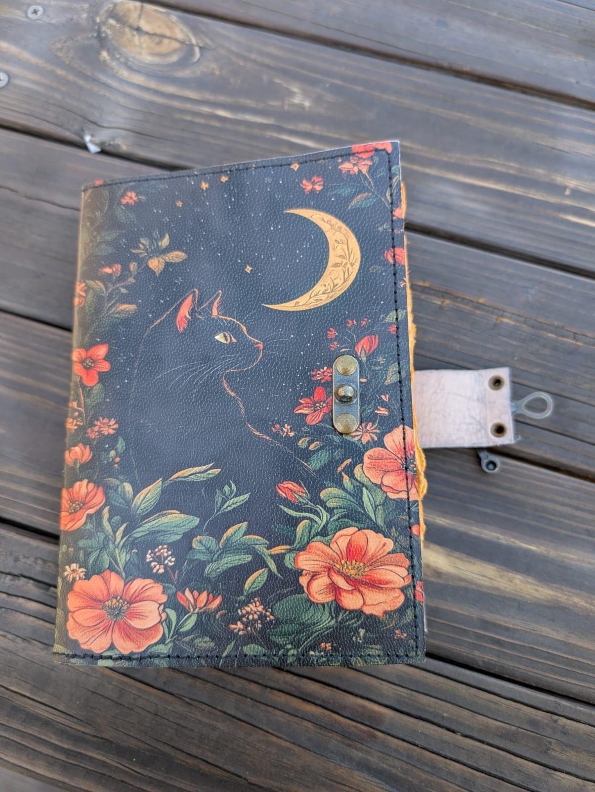 Celtic Cat Leather Grimoire Journal: Book of Shadows, 400 Pages