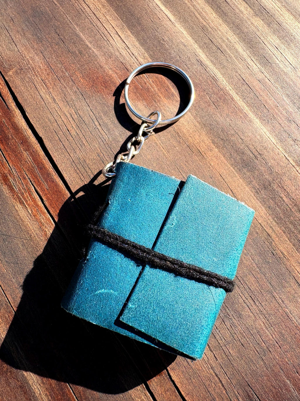 Leather keychain with white paper ( Set of 4) various designs pure leather