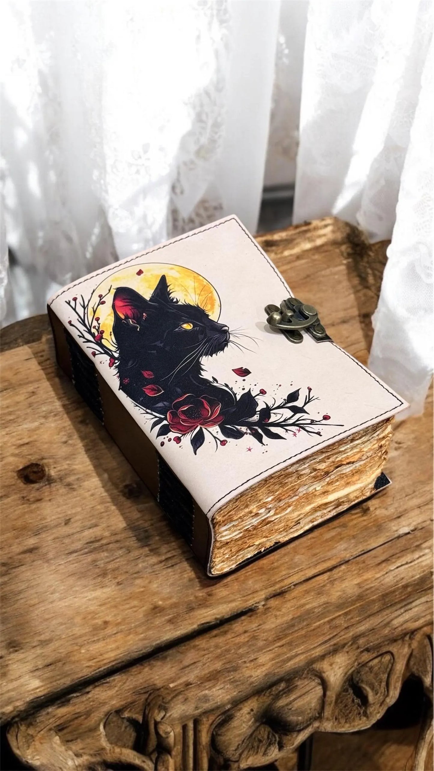 Handmade Cat Leather Journal: Vintage Embossed Writing Notebook with Lock